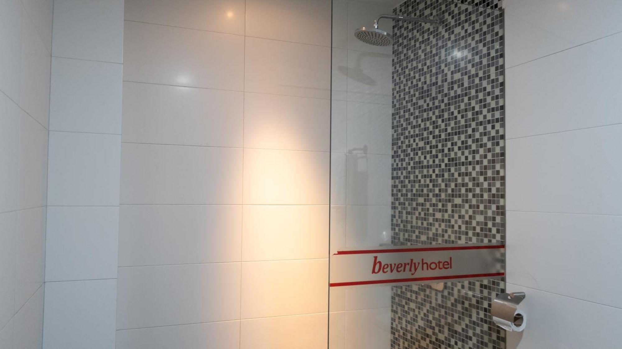 Beverly Hotel Тайпинг Екстериор снимка